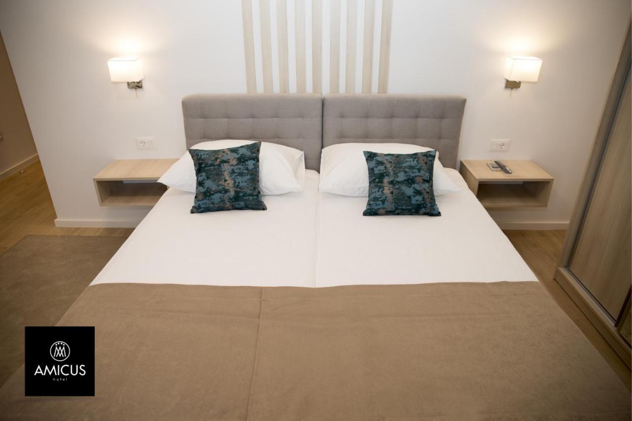 מוסטר Hotel Amicus מראה חיצוני תמונה