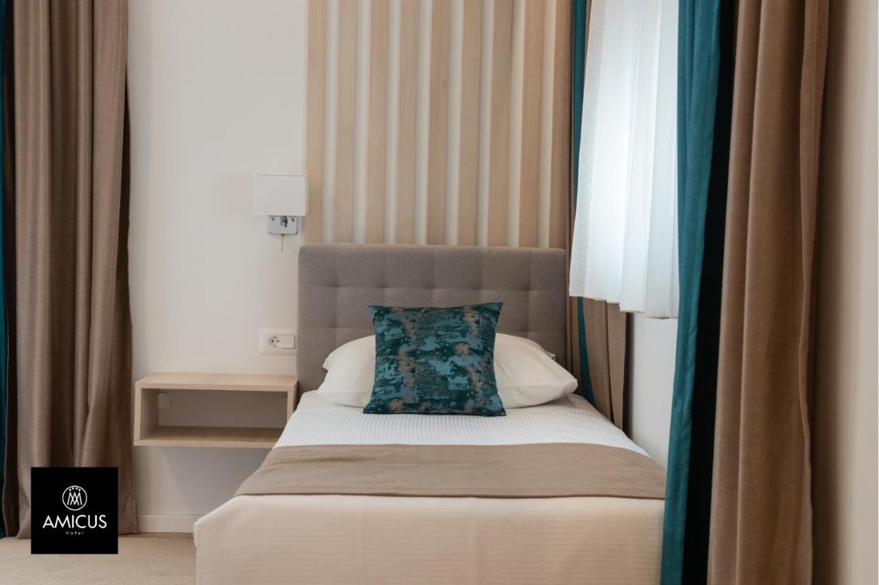 מוסטר Hotel Amicus מראה חיצוני תמונה