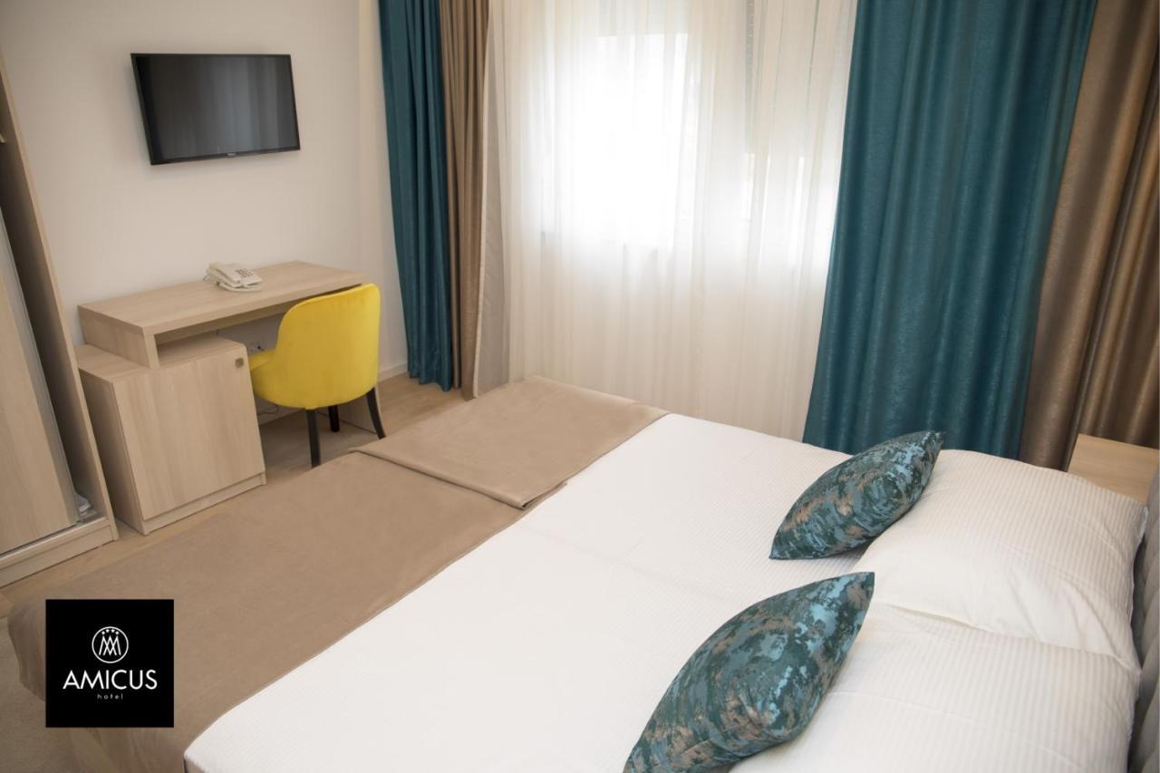 מוסטר Hotel Amicus מראה חיצוני תמונה