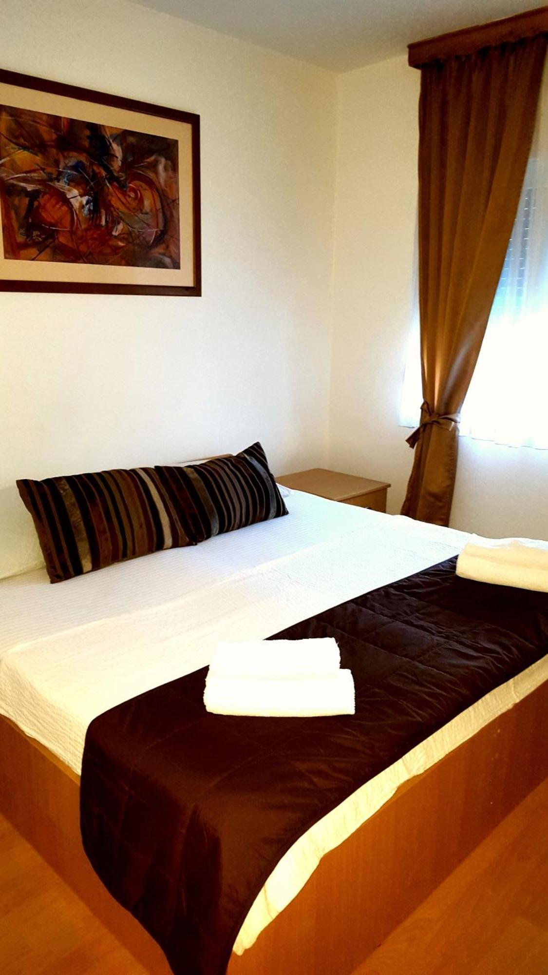 מוסטר Hotel Amicus חדר תמונה